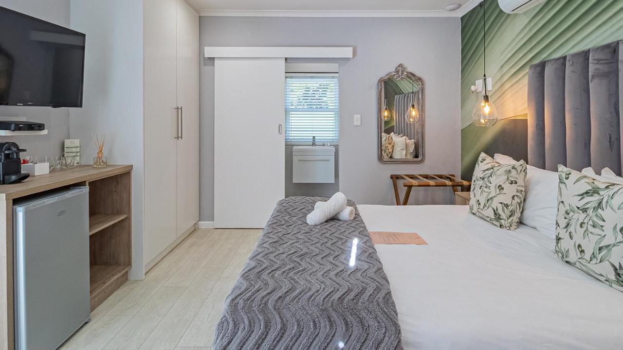 The Salene Hotel & Apartments 斯泰伦博斯 外观 照片